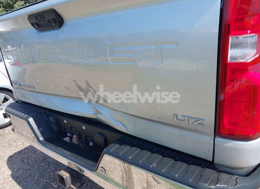 Photo 12 of 2020 Chevrolet Silverado 3500HD 4WD STANDARD BED LTZ (VIN 1GC4YUEY3LF184769)