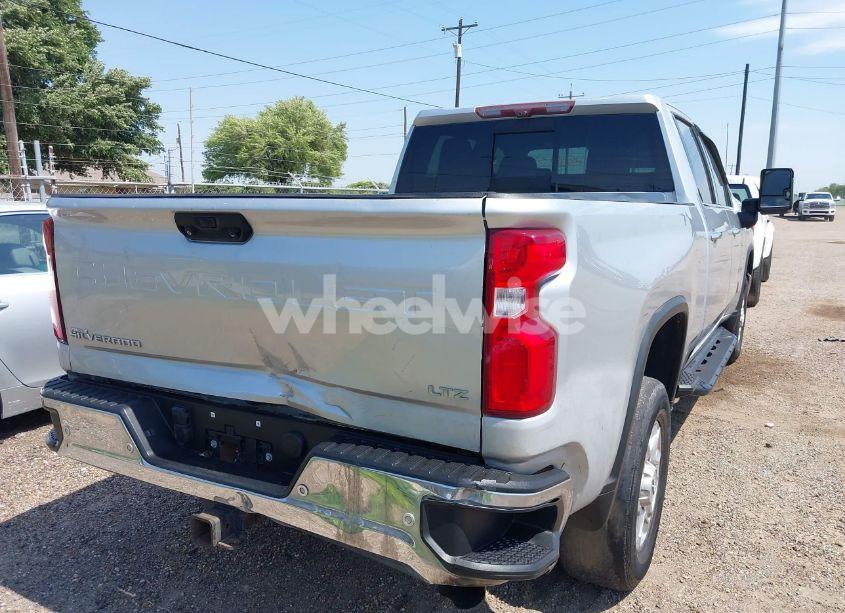Photo 4 of 2020 Chevrolet Silverado 3500HD 4WD STANDARD BED LTZ (VIN 1GC4YUEY3LF184769)