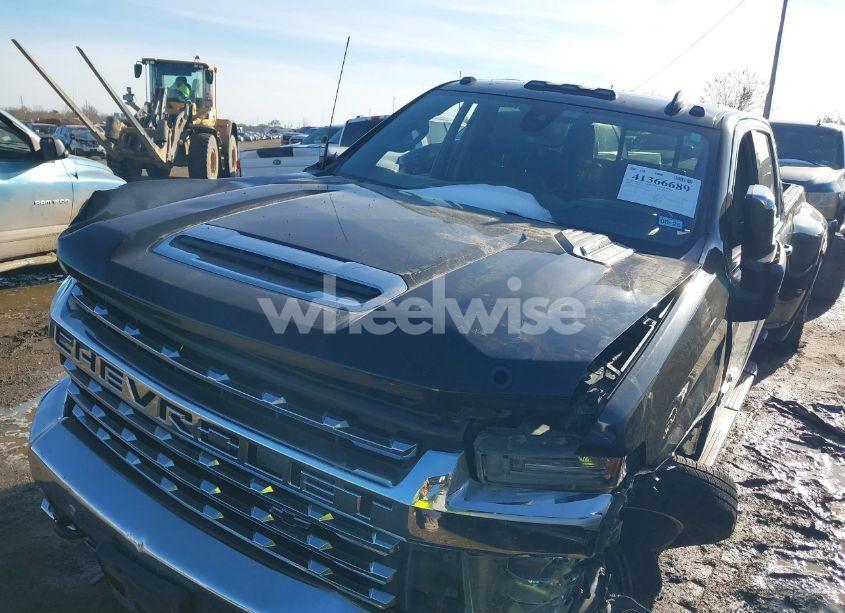 Photo 2 of 2020 Chevrolet Silverado 3500HD 4WD LONG BED LTZ (VIN 1GC4YUEY3LF288226)
