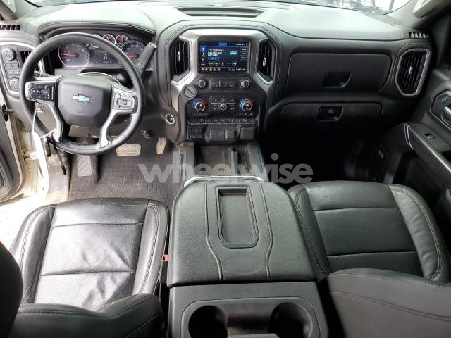 Photo 2 of 2020 CHEVROLET SILVERADO K3500 LTZ (VIN 1GC4YUEY4LF126864)