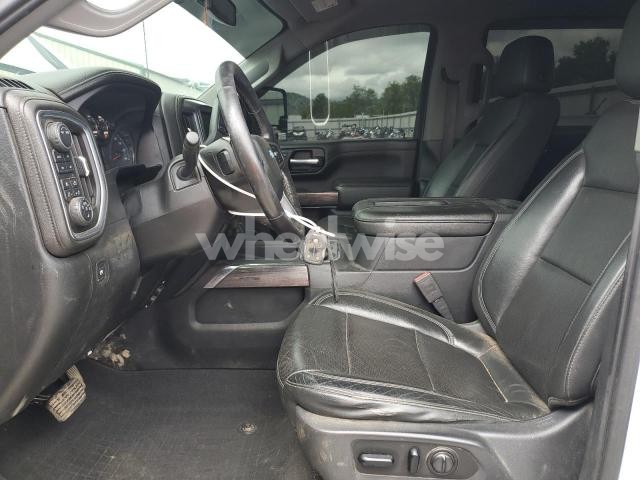 Photo 3 of 2020 CHEVROLET SILVERADO K3500 LTZ (VIN 1GC4YUEY4LF126864)