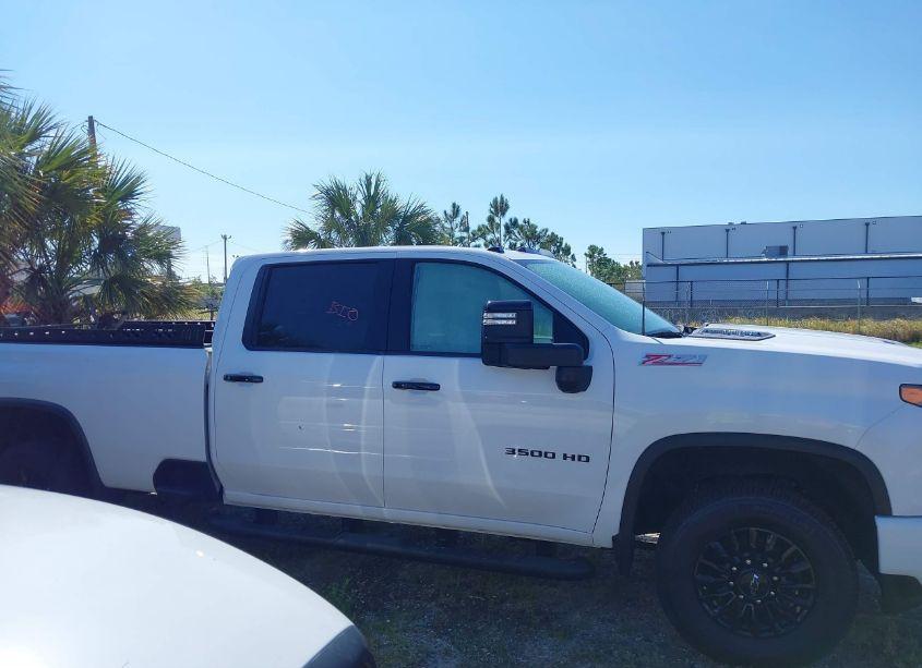 Photo 13 of 2021 Chevrolet Silverado 3500HD 4WD LONG BED LTZ (VIN 1GC4YUEY4MF236878)