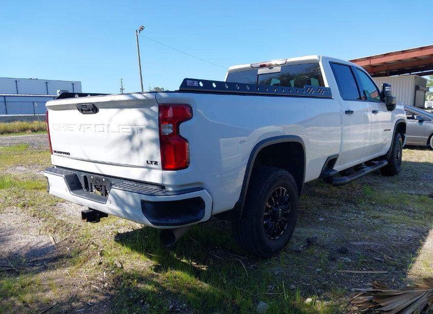 Photo 4 of 2021 Chevrolet Silverado 3500HD 4WD LONG BED LTZ (VIN 1GC4YUEY4MF236878)