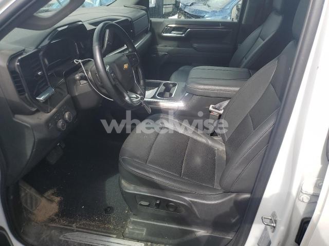 Photo 9 of 2024 CHEVROLET SILVERADO K3500 LTZ (VIN 1GC4YUEY6RF197332)