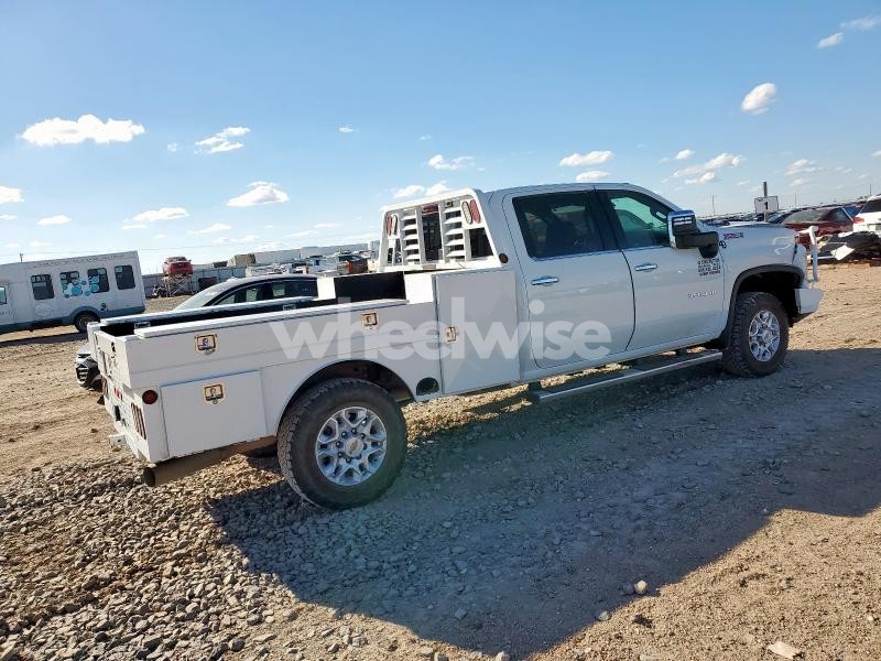Photo 3 of 2021 CHEVROLET SILVERADO K3500 LTZ (VIN 1GC4YUEY7MF128142)