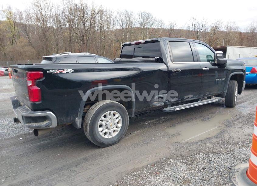 Photo 4 of 2021 Chevrolet Silverado 3500HD 4WD LONG BED LTZ (VIN 1GC4YUEY7MF301321)