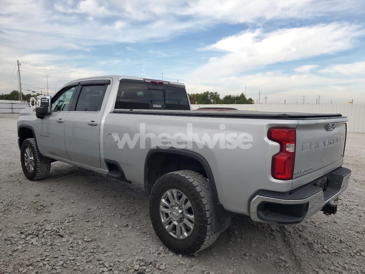Photo 2 of 2020 CHEVROLET SILVERADO K3500 LTZ (VIN 1GC4YUEYXLF190763)