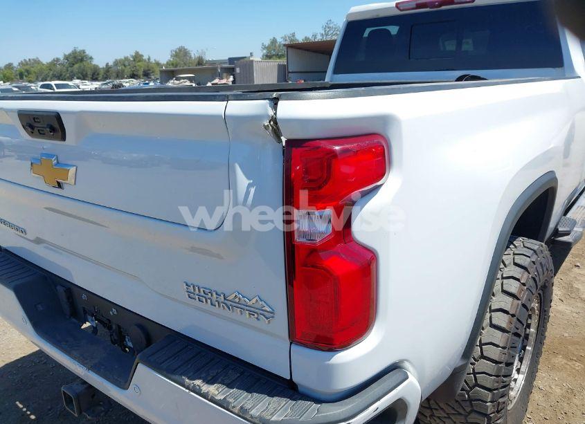 Photo 16 of 2022 Chevrolet Silverado 3500HD (VIN 1GC4YVEY1NF353647)
