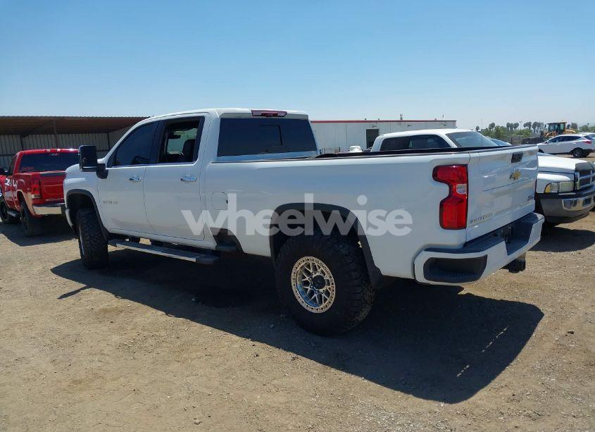 Photo 3 of 2022 Chevrolet Silverado 3500HD (VIN 1GC4YVEY1NF353647)