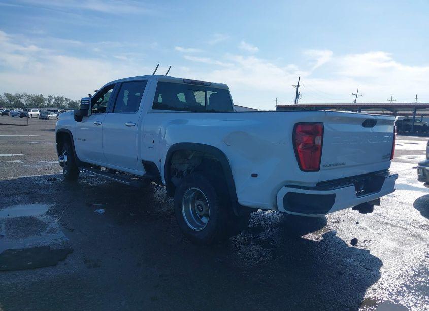 Photo 3 of 2022 Chevrolet Silverado 3500HD 4WD LONG BED HIGH COUNTRY (VIN 1GC4YVEY3NF302036)