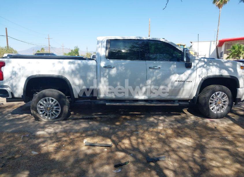 Photo 13 of 2022 Chevrolet Silverado 3500HD 4WD STANDARD BED HIGH COUNTRY (VIN 1GC4YVEY6NF162709)