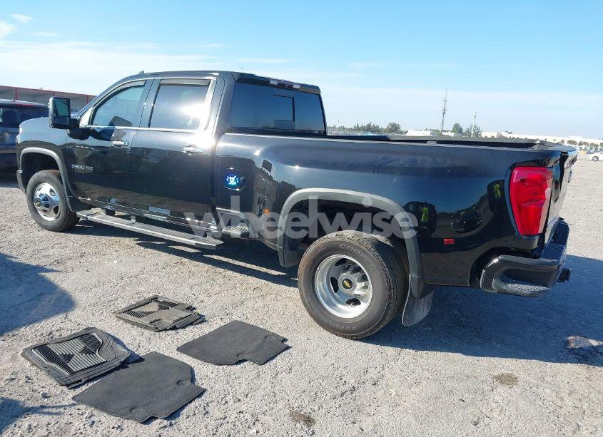 Photo 3 of 2022 Chevrolet Silverado K3500 HIGH COUNTRY (VIN 1GC4YVEY6NF214260)