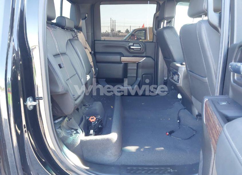 Photo 8 of 2022 Chevrolet Silverado K3500 HIGH COUNTRY (VIN 1GC4YVEY6NF214260)