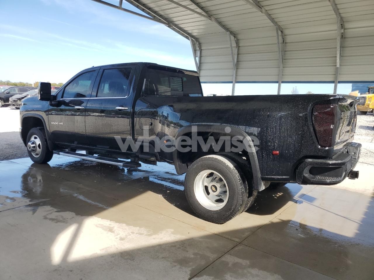 Photo 2 of 2022 CHEVROLET SILVERADO K3500 HIGH COUNTRY (VIN 1GC4YVEY7NF149659)