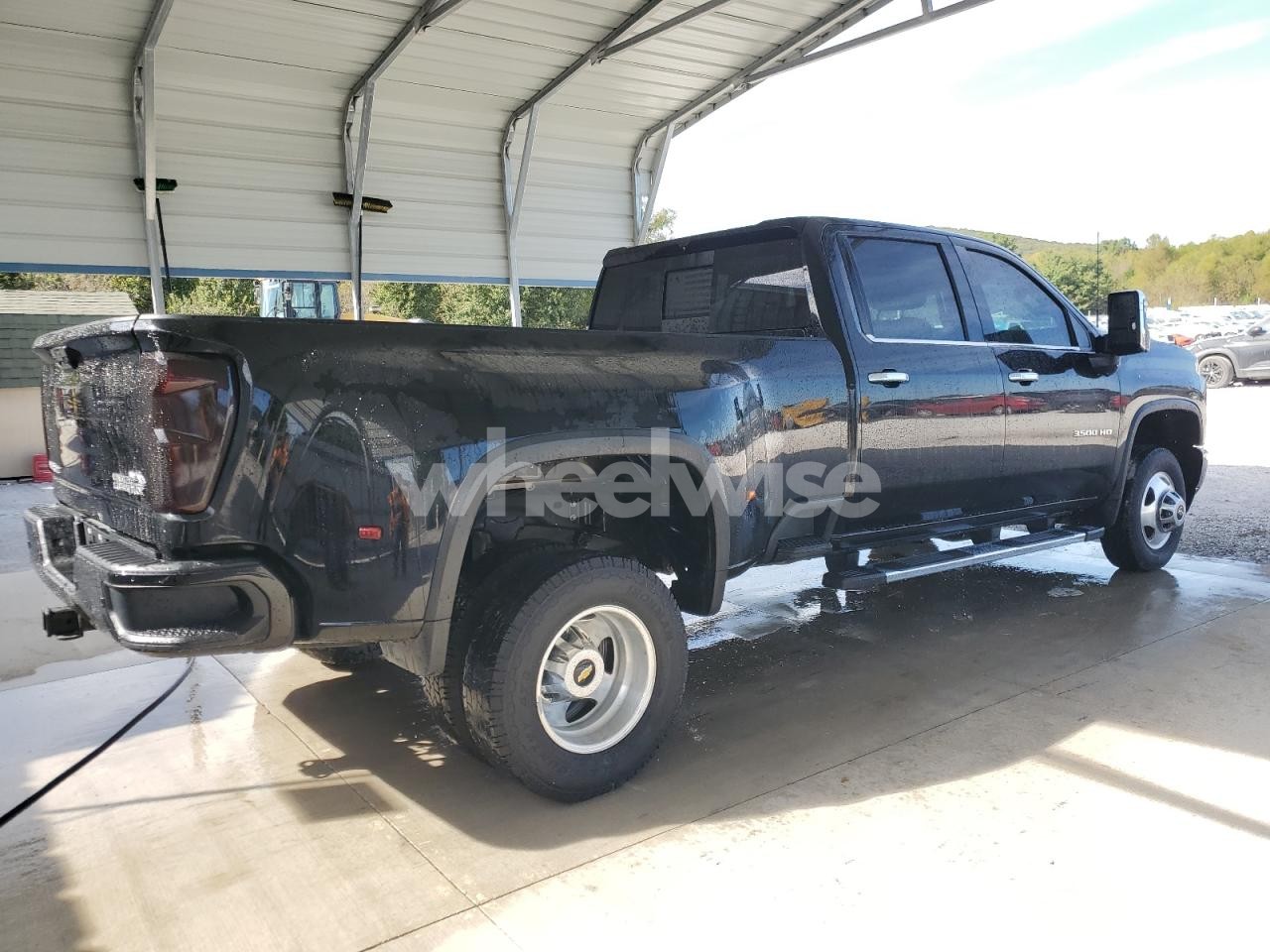 Photo 3 of 2022 CHEVROLET SILVERADO K3500 HIGH COUNTRY (VIN 1GC4YVEY7NF149659)