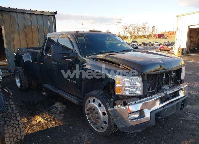 2012 Chevrolet Silverado 3500HD LT (VIN 1GC5K0C82CZ280439) main photo