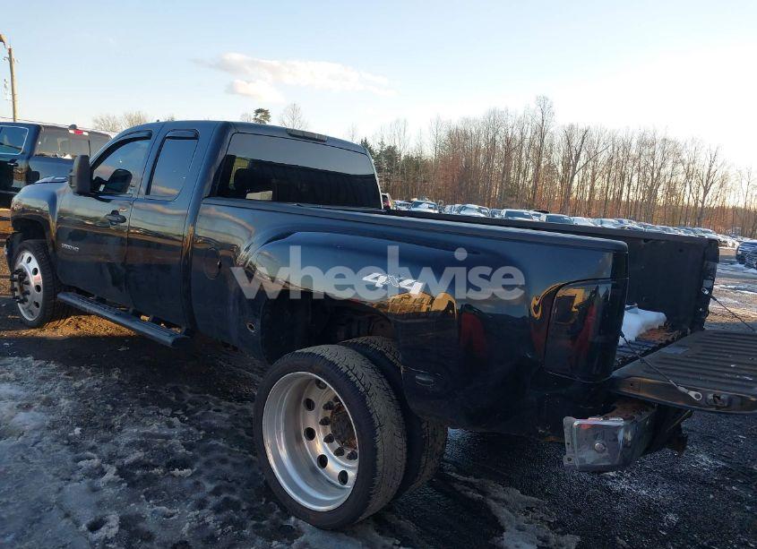 Photo 3 of 2012 Chevrolet Silverado 3500HD LT (VIN 1GC5K0C82CZ280439)
