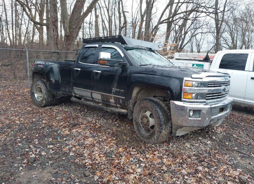 2017 Chevrolet Silverado 3500HD LTZ (VIN 1GC5K0EG0HZ168704) main photo