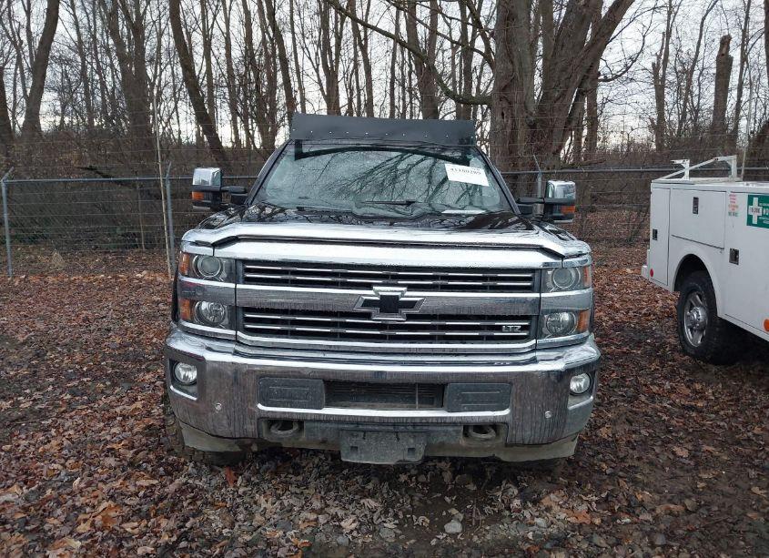 Photo 12 of 2017 Chevrolet Silverado 3500HD LTZ (VIN 1GC5K0EG0HZ168704)