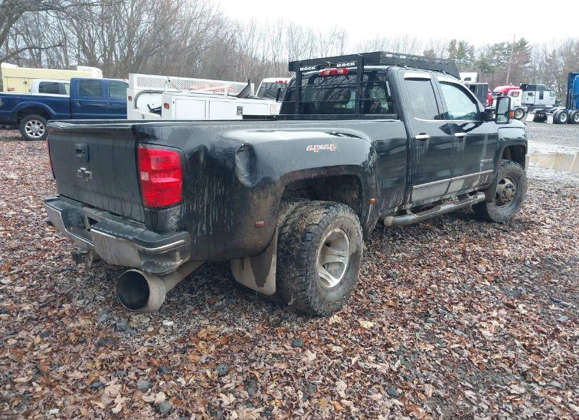 Photo 4 of 2017 Chevrolet Silverado 3500HD LTZ (VIN 1GC5K0EG0HZ168704)