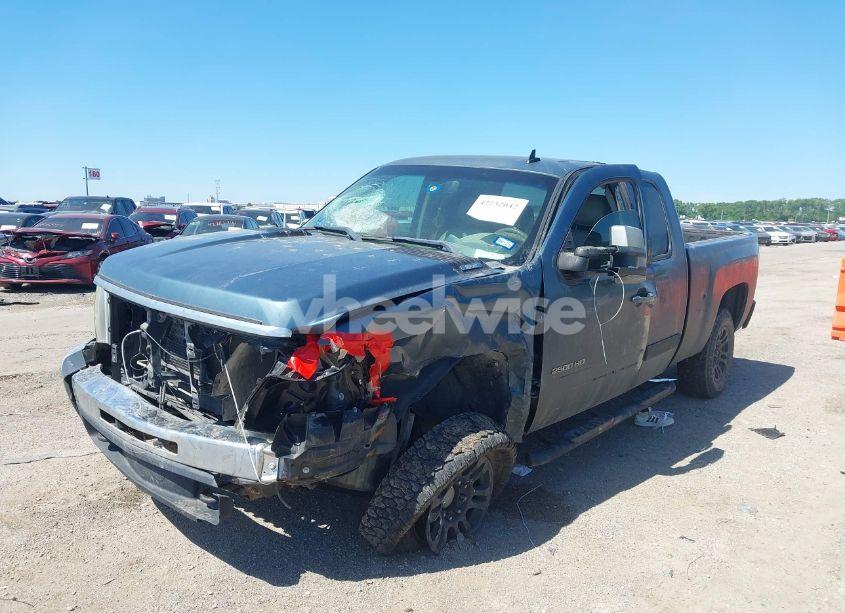 Photo 6 of 2010 Chevrolet Silverado 2500HD LTZ (VIN 1GC5KYBG1AZ233603)