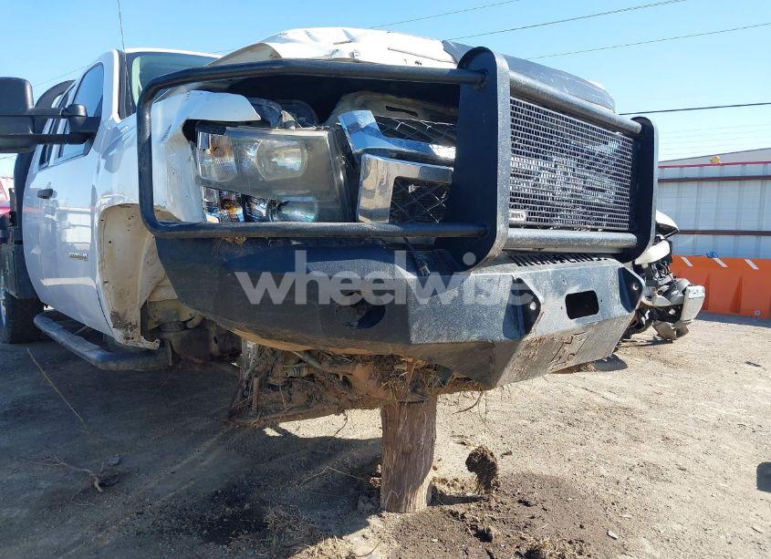 Photo 11 of 2011 Chevrolet Silverado 3500HD WORK TRUCK (VIN 1GC5KZC87BZ440690)