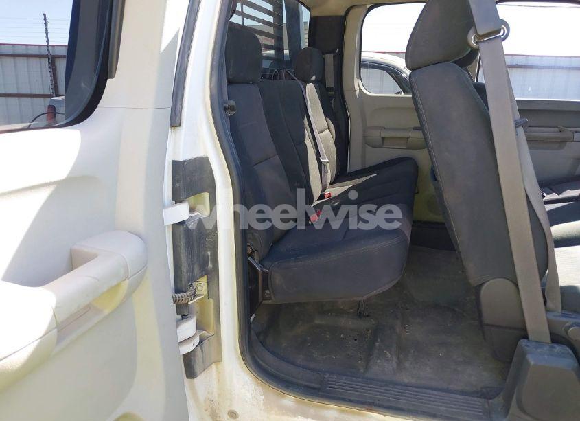 Photo 7 of 2011 Chevrolet Silverado 3500HD WORK TRUCK (VIN 1GC5KZC87BZ440690)