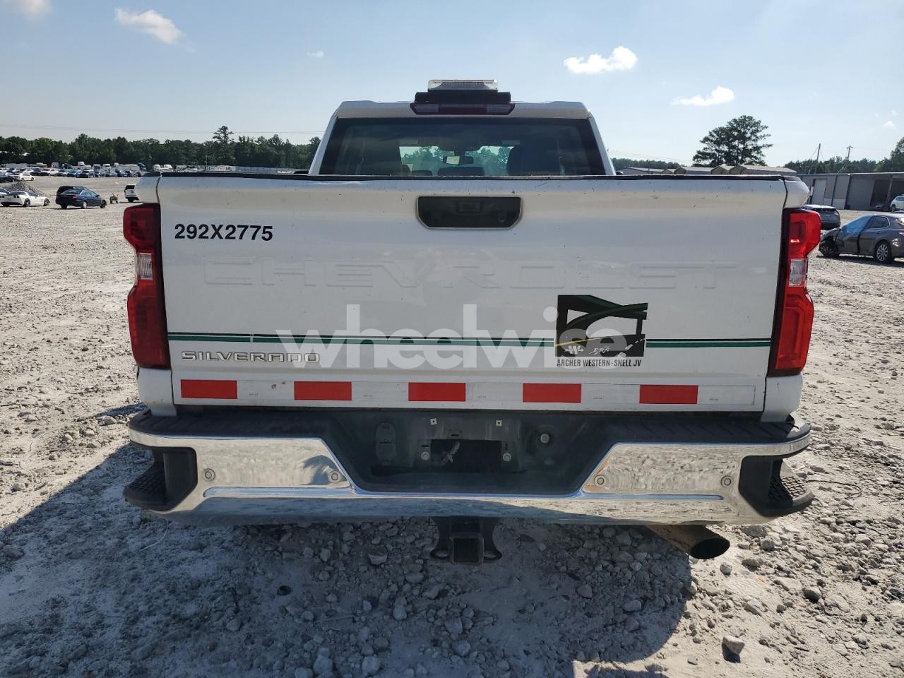 Photo 6 of 2023 CHEVROLET SILVERADO C2500 HEAVY DUTY N/A (VIN 1GC5WLE7XPF245357)