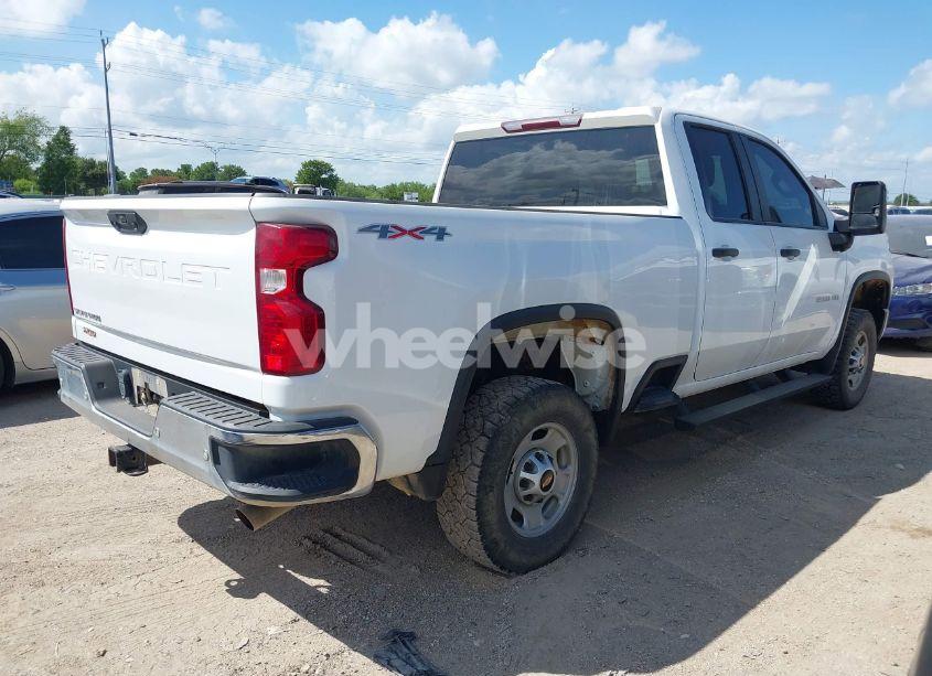 Photo 4 of 2021 Chevrolet Silverado 2500HD 4WD DOUBLE CAB STANDARD BED WT (VIN 1GC5YLE70MF281158)
