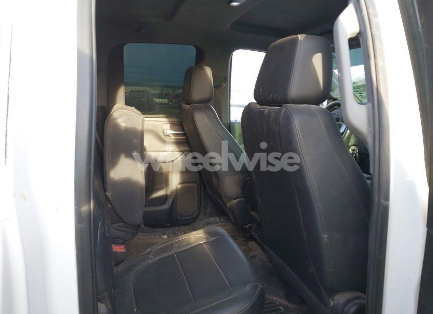 Photo 6 of 2020 Chevrolet Silverado 2500HD 4WD DOUBLE CAB STANDARD BED WT (VIN 1GC5YLE72LF225737)