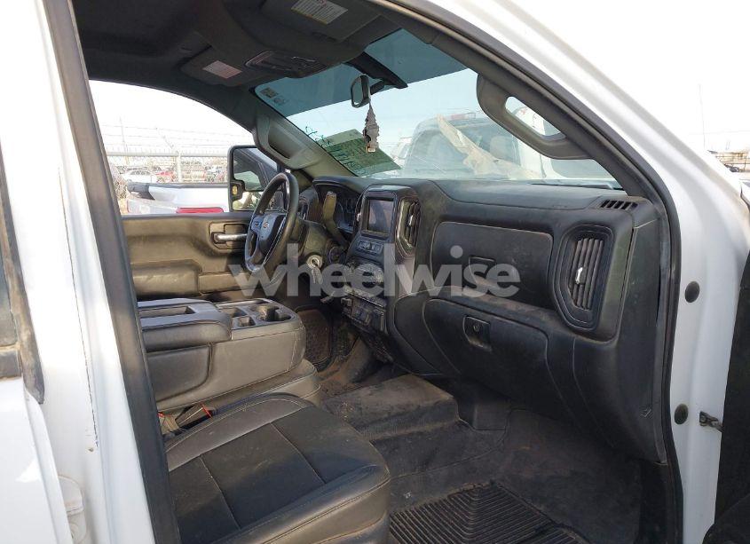 Photo 7 of 2020 Chevrolet Silverado 2500HD 4WD DOUBLE CAB STANDARD BED WT (VIN 1GC5YLE72LF225737)