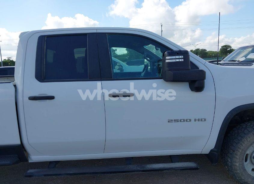 Photo 13 of 2021 Chevrolet Silverado 2500HD 4WD DOUBLE CAB STANDARD BED WT (VIN 1GC5YLE73MF280831)
