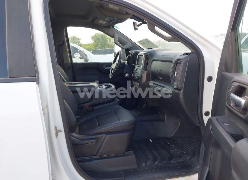 Photo 6 of 2021 Chevrolet Silverado 2500HD 4WD DOUBLE CAB STANDARD BED WT (VIN 1GC5YLE73MF280831)
