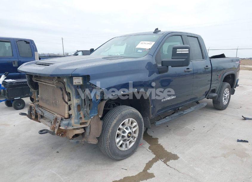 Photo 2 of 2021 Chevrolet Silverado 2500HD 4WD STANDARD BED WT (VIN 1GC5YLE76MF132656)