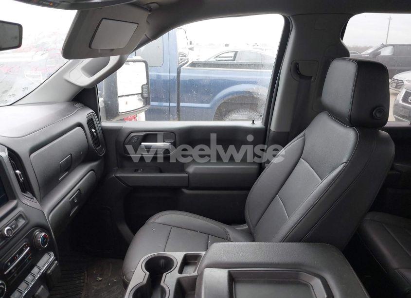 Photo 6 of 2021 Chevrolet Silverado 2500HD 4WD STANDARD BED WT (VIN 1GC5YLE76MF132656)
