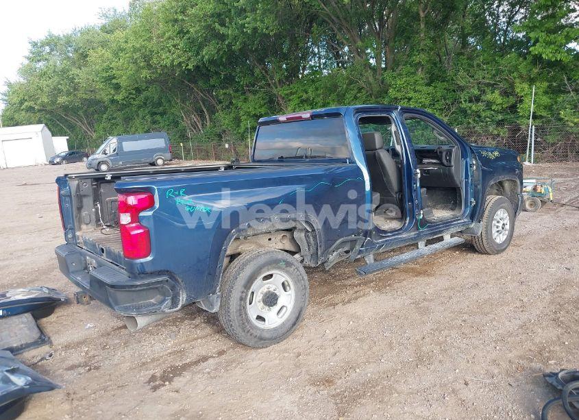 Photo 4 of 2021 Chevrolet Silverado 2500HD 4WD DOUBLE CAB STANDARD BED WT (VIN 1GC5YLEY6MF180490)