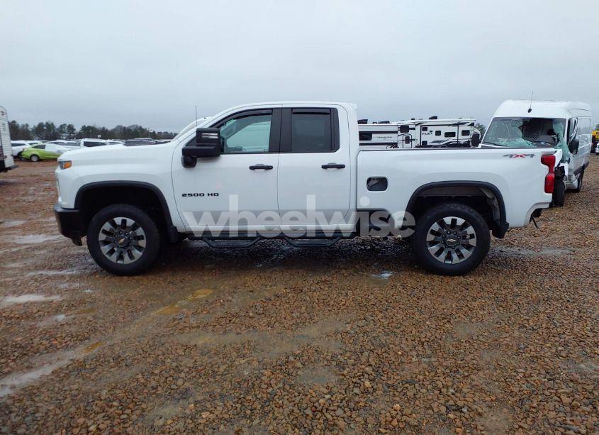 Photo 15 of 2022 Chevrolet Silverado 2500HD 4WD DOUBLE CAB STANDARD BED CUSTOM (VIN 1GC5YME74NF349386)