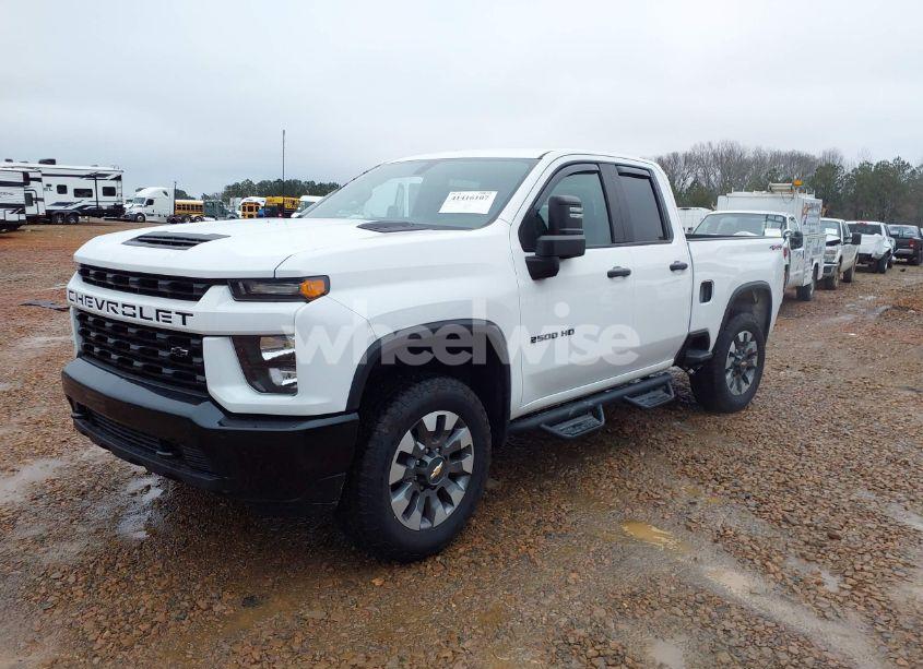 Photo 2 of 2022 Chevrolet Silverado 2500HD 4WD DOUBLE CAB STANDARD BED CUSTOM (VIN 1GC5YME74NF349386)