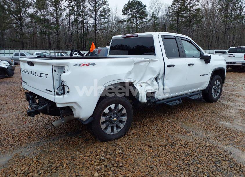 Photo 4 of 2022 Chevrolet Silverado 2500HD 4WD DOUBLE CAB STANDARD BED CUSTOM (VIN 1GC5YME74NF349386)