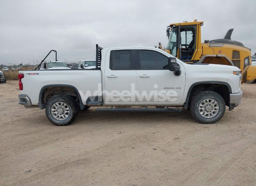 Photo 13 of 2022 Chevrolet Silverado 2500HD 4WD DOUBLE CAB STANDARD BED LT (VIN 1GC5YNE79NF324571)