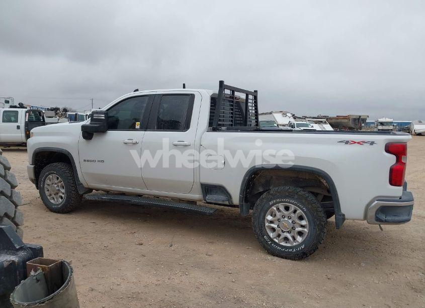 Photo 14 of 2022 Chevrolet Silverado 2500HD 4WD DOUBLE CAB STANDARD BED LT (VIN 1GC5YNE79NF324571)