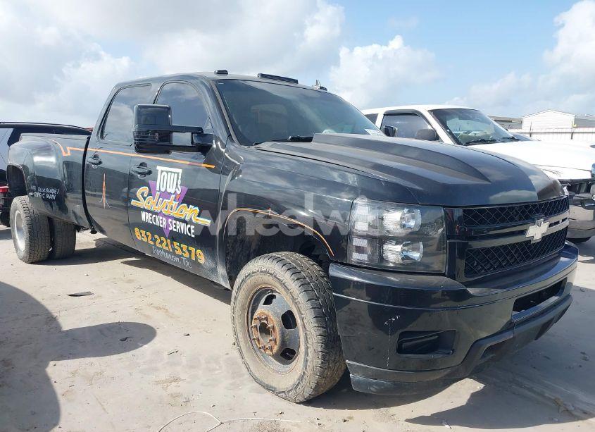 Photo 2 of 2010 Chevrolet Silverado 3500HD LTZ (VIN 1GC7C1B67AF119675)