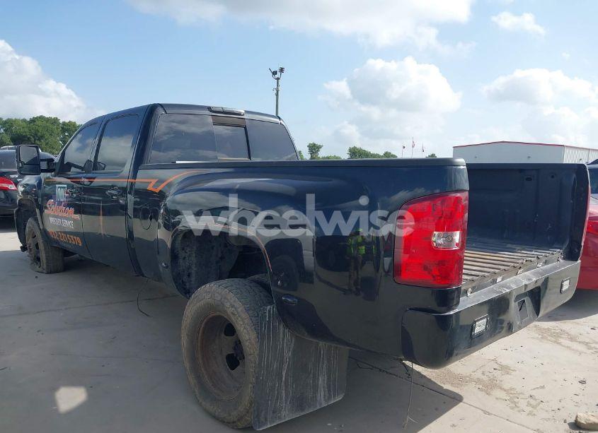 Photo 4 of 2010 Chevrolet Silverado 3500HD LTZ (VIN 1GC7C1B67AF119675)