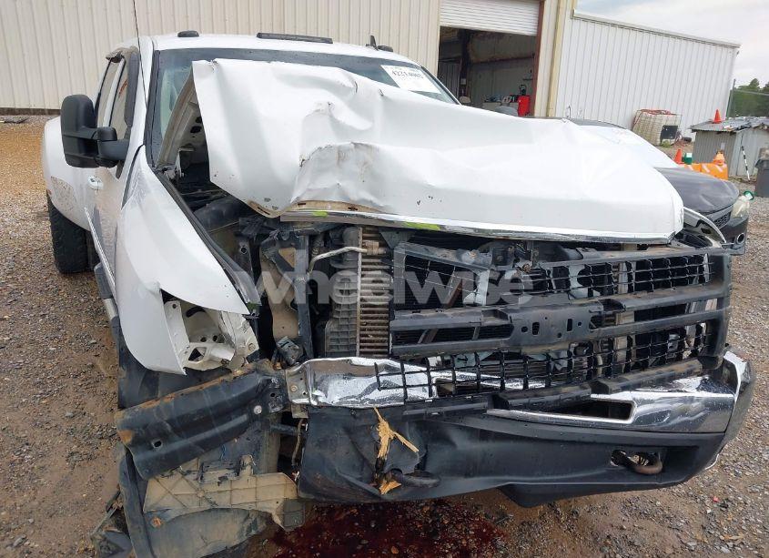 Photo 11 of 2010 Chevrolet Silverado 3500HD LTZ (VIN 1GC7K1B67AF130176)