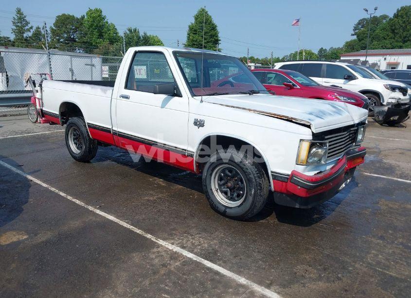 1984 Chevrolet S TRUCK S10 (VIN 1GCBS14B7E2121141) main photo
