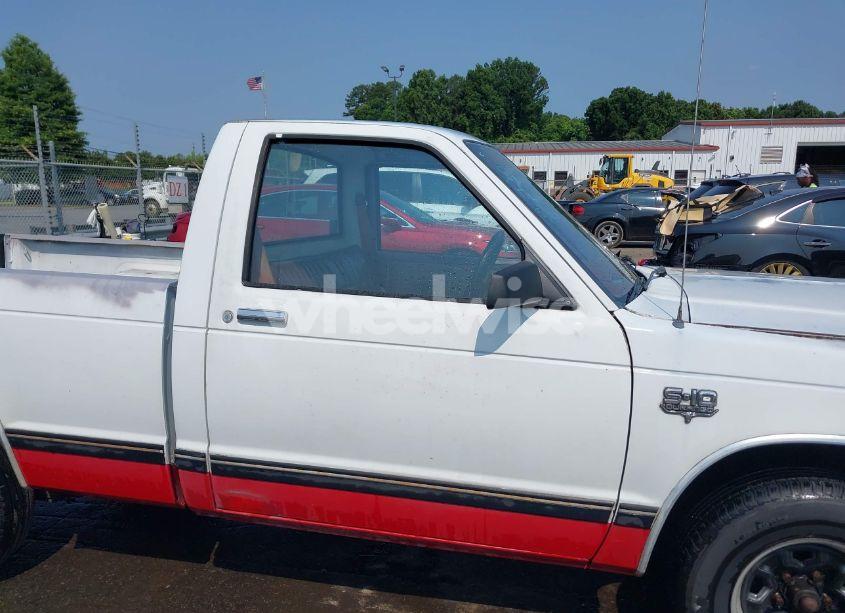 Photo 14 of 1984 Chevrolet S TRUCK S10 (VIN 1GCBS14B7E2121141)