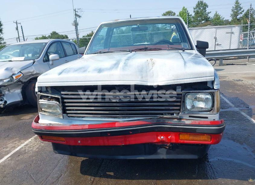 Photo 6 of 1984 Chevrolet S TRUCK S10 (VIN 1GCBS14B7E2121141)