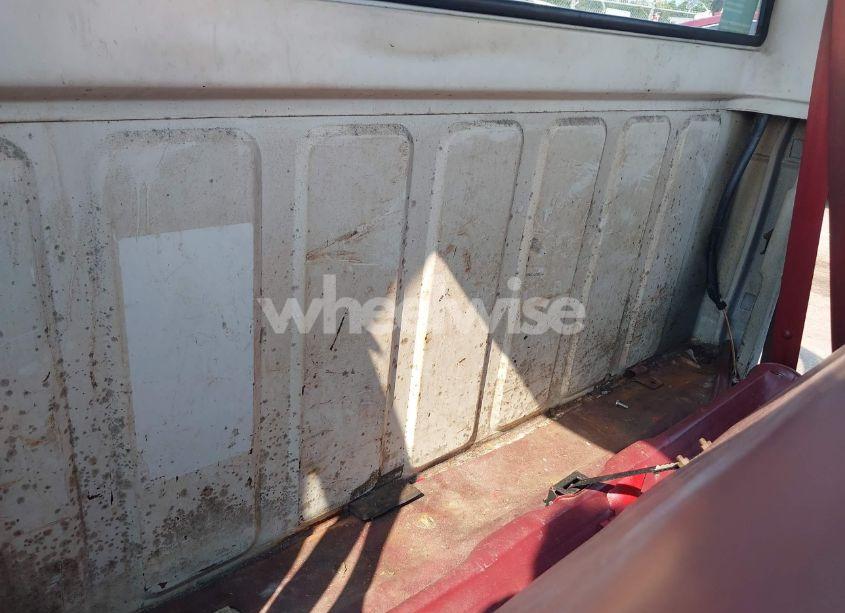 Photo 8 of 1984 Chevrolet S TRUCK S10 (VIN 1GCBS14B7E2121141)