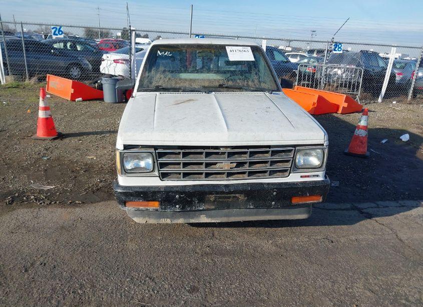 Photo 6 of 1988 Chevrolet S TRUCK S10 (VIN 1GCBS14E0J8216206)
