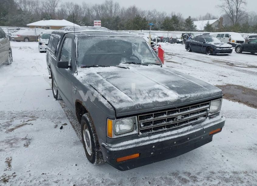 1986 Chevrolet S TRUCK S10 (VIN 1GCBS14E7G2137854) main photo